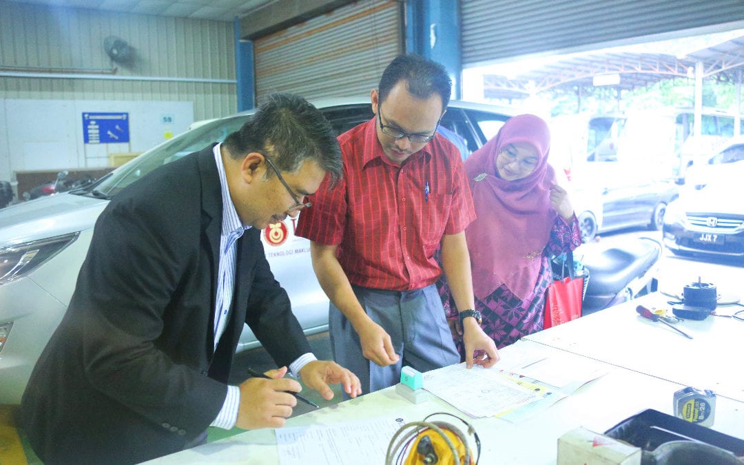 PENERIMAAN KERETA INOVA 2.0 KEPADA CICT JB