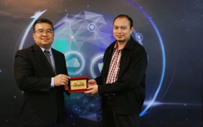 LAWATAN PENANDA ARAS DAN PERBINCANGAN ATTACHMENT, UNIVERSITI MALAYSIA PAHANG (UMP) KE UTMDigital