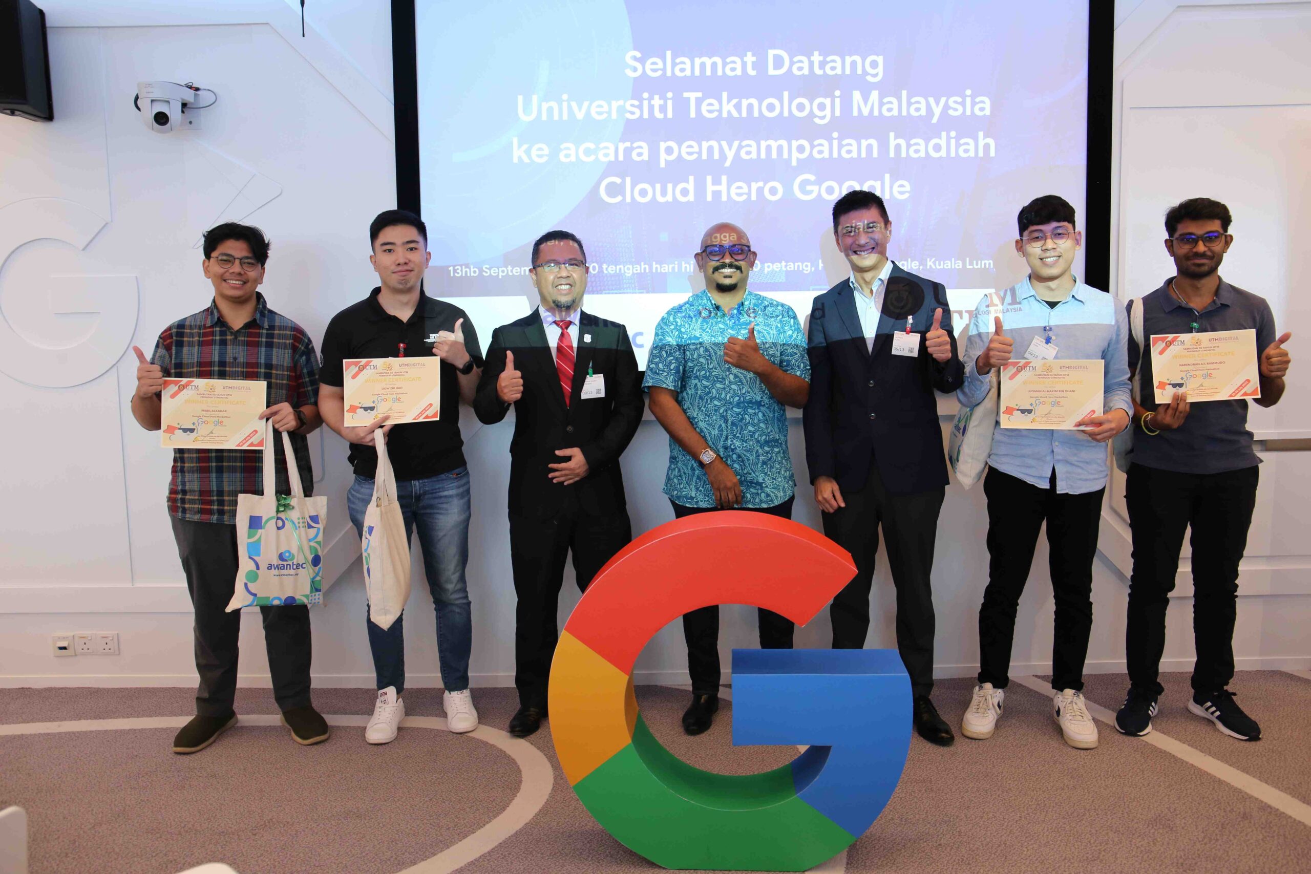 Majlis penyampaian hadiah Google Cloud Hero
