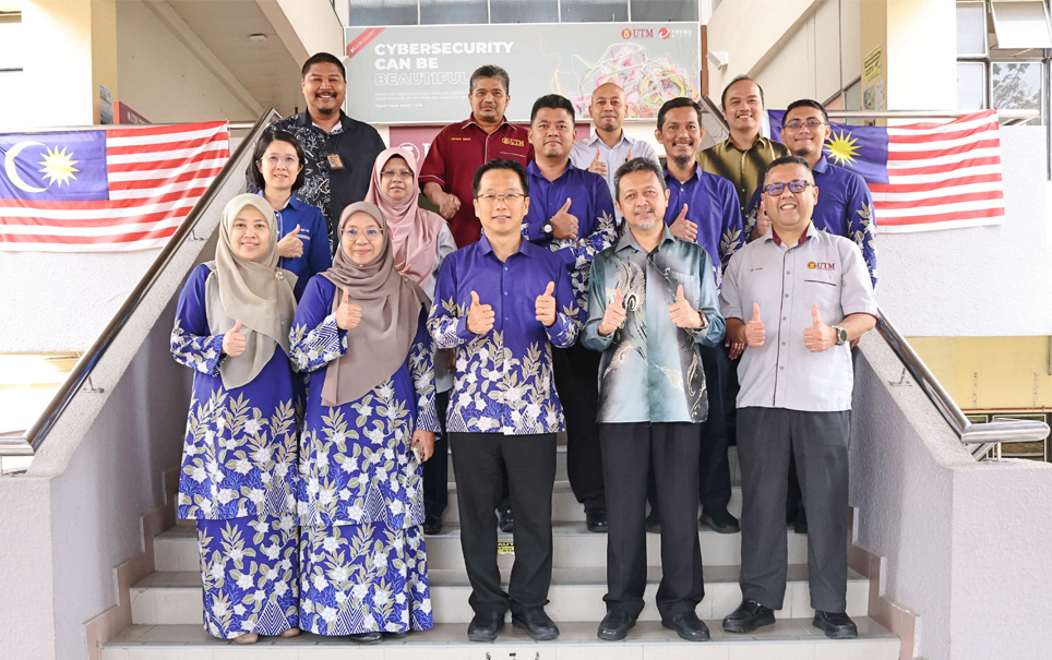 Delegasi UTeM Lawat UTMDX, Teroka Ekosistem Pembelajaran & Infrastruktur Digital UTM
